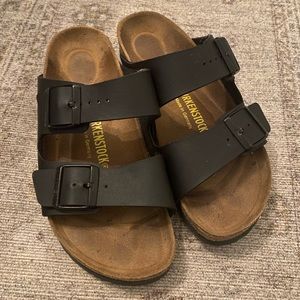 Birkenstock- almost perfect condition